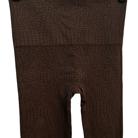 SPANX Look At Me Now Seamless Leggings- Crocodile Animal Print/Size Small - Picture 5 of 6